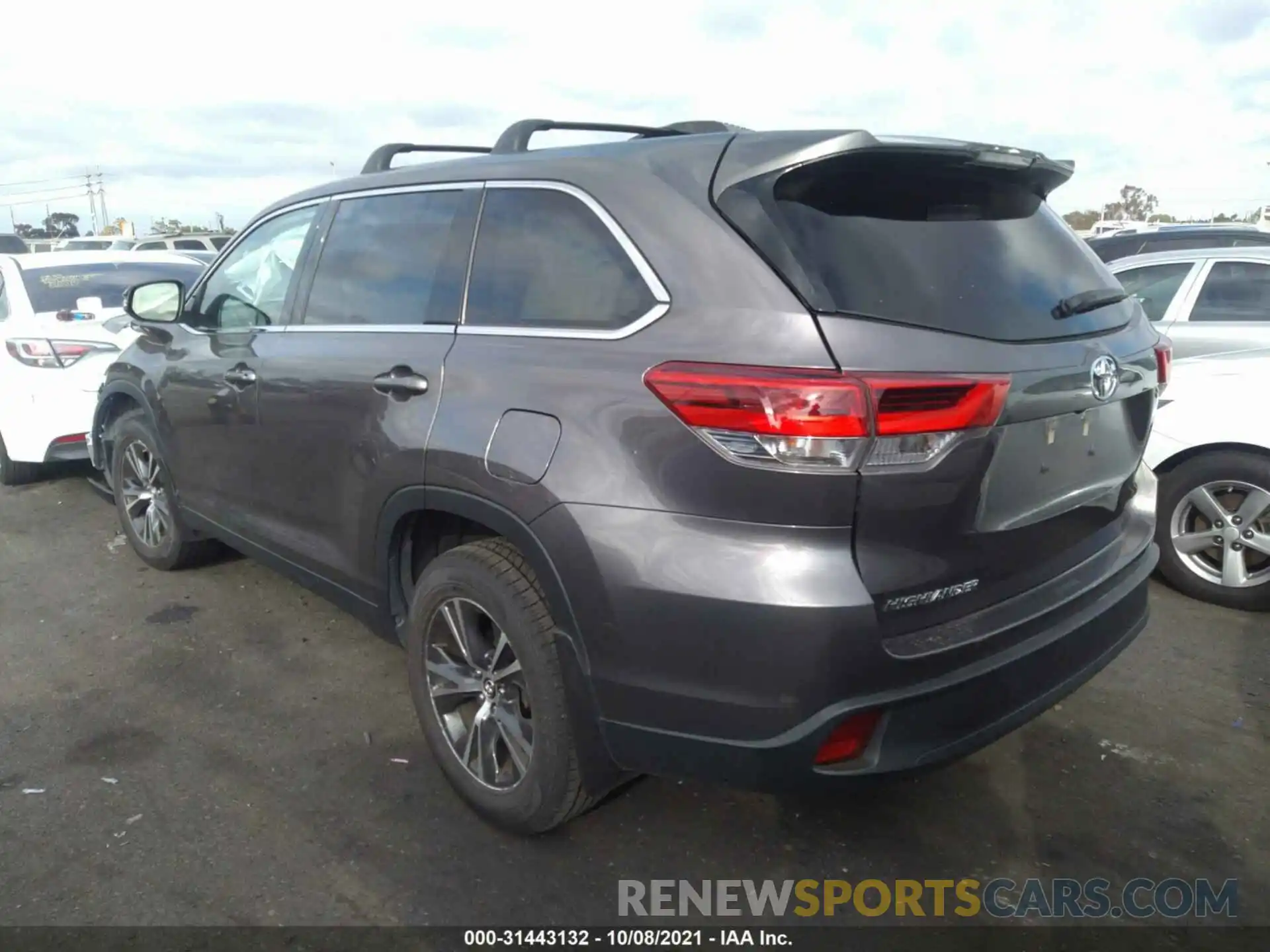 3 Фотография поврежденного автомобиля 5TDZARFH8KS045726 TOYOTA HIGHLANDER 2019