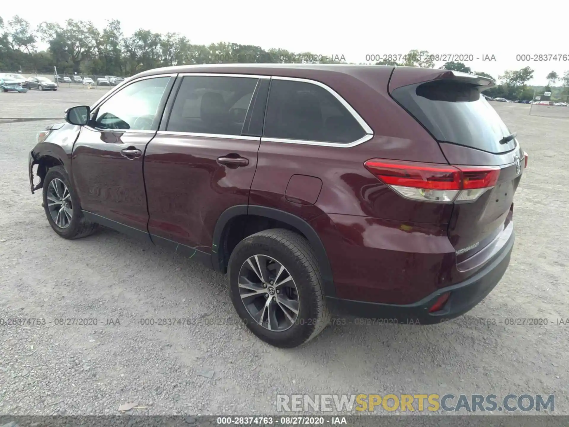 3 Photograph of a damaged car 5TDZARFH8KS046360 TOYOTA HIGHLANDER 2019