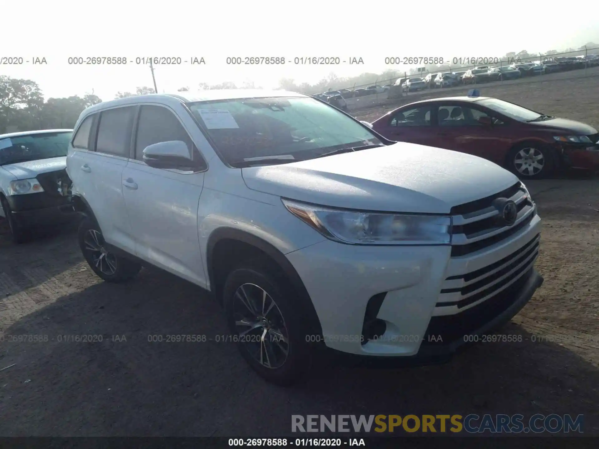 1 Photograph of a damaged car 5TDZARFH8KS046620 TOYOTA HIGHLANDER 2019