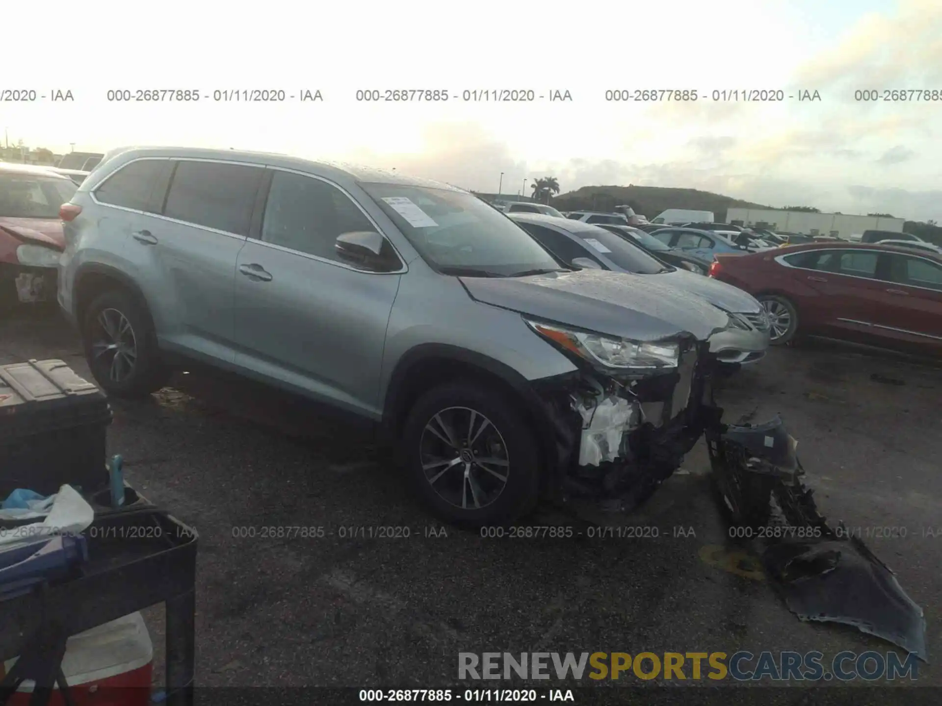 1 Photograph of a damaged car 5TDZARFH8KS047539 TOYOTA HIGHLANDER 2019