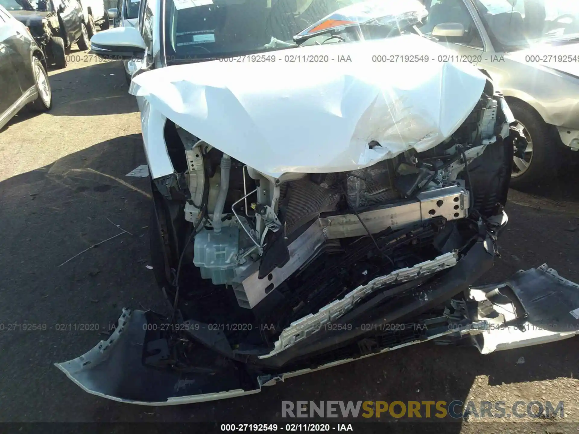 6 Photograph of a damaged car 5TDZARFH8KS047590 TOYOTA HIGHLANDER 2019