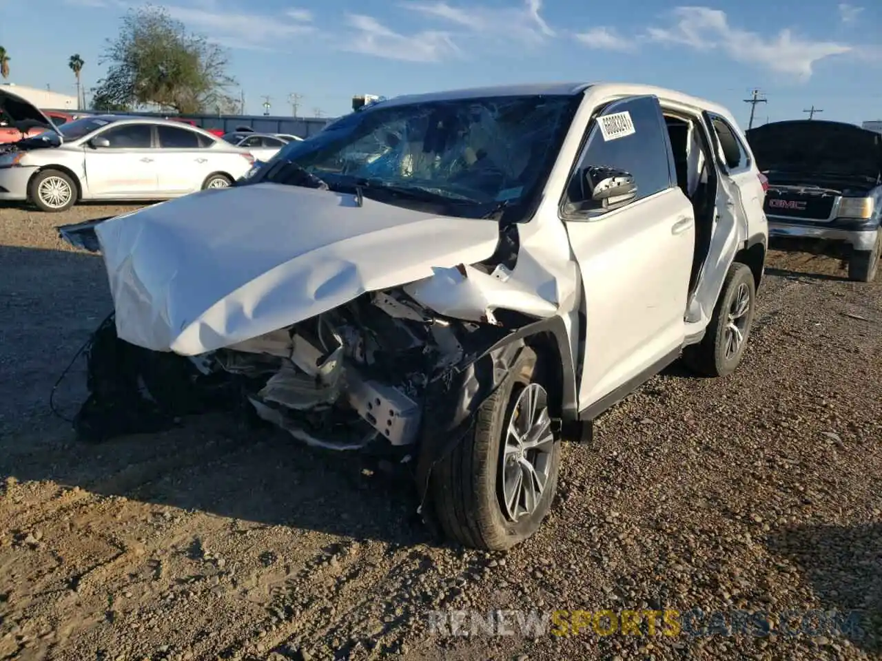 2 Photograph of a damaged car 5TDZARFH8KS047640 TOYOTA HIGHLANDER 2019