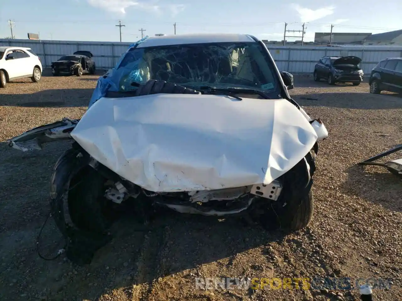 9 Photograph of a damaged car 5TDZARFH8KS047640 TOYOTA HIGHLANDER 2019