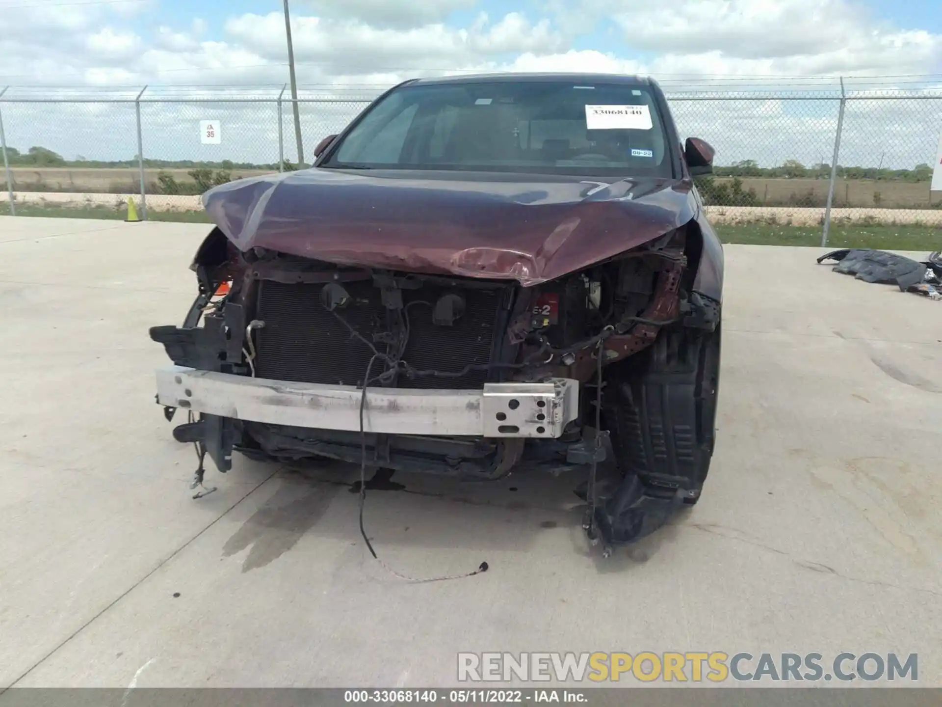 6 Photograph of a damaged car 5TDZARFH8KS053910 TOYOTA HIGHLANDER 2019