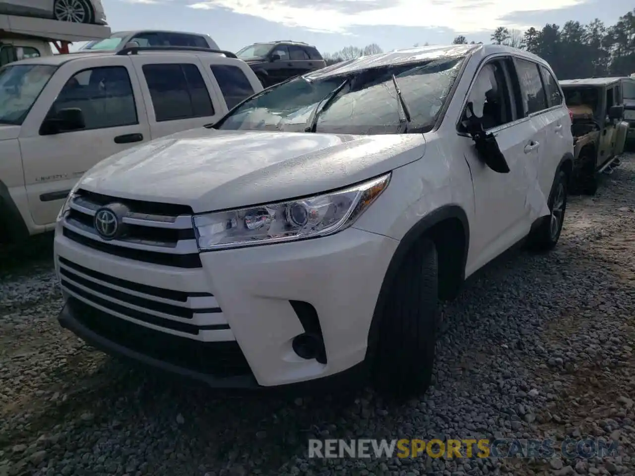 2 Photograph of a damaged car 5TDZARFH8KS056662 TOYOTA HIGHLANDER 2019