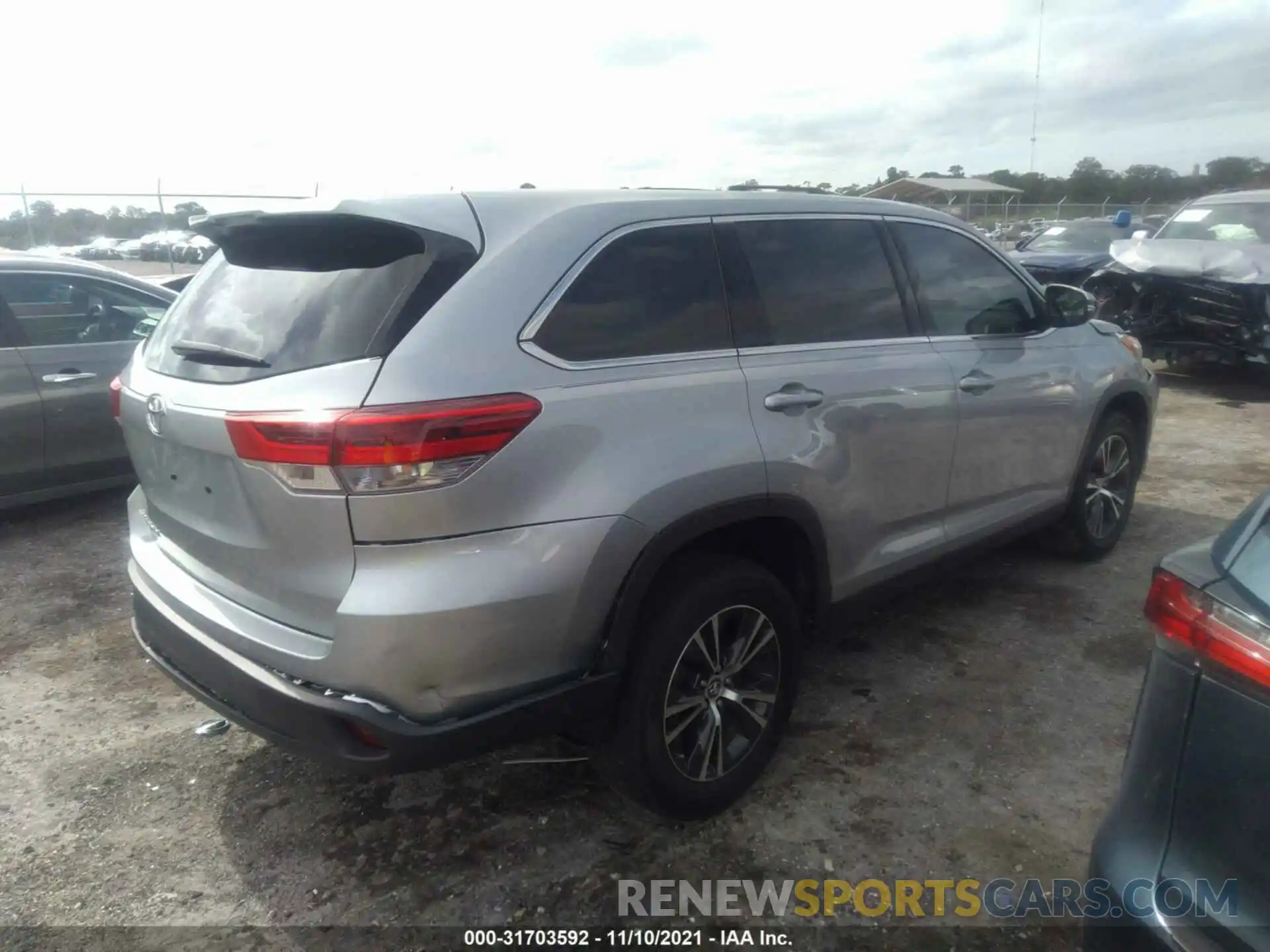 4 Фотография поврежденного автомобиля 5TDZARFH8KS059738 TOYOTA HIGHLANDER 2019