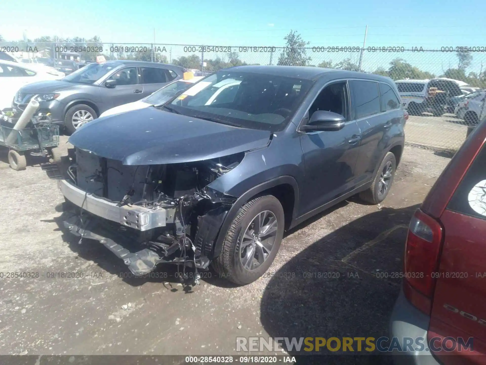 2 Photograph of a damaged car 5TDZARFH8KS059898 TOYOTA HIGHLANDER 2019