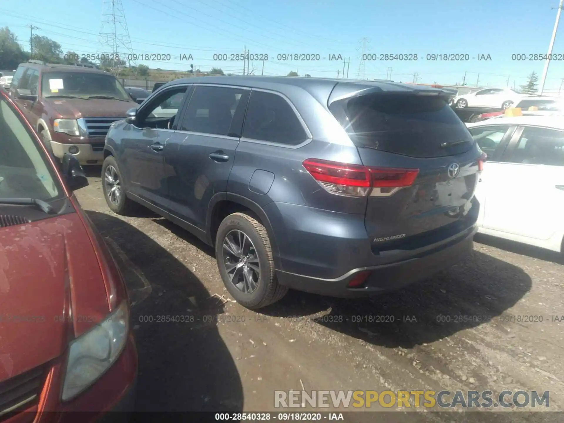 3 Фотография поврежденного автомобиля 5TDZARFH8KS059898 TOYOTA HIGHLANDER 2019