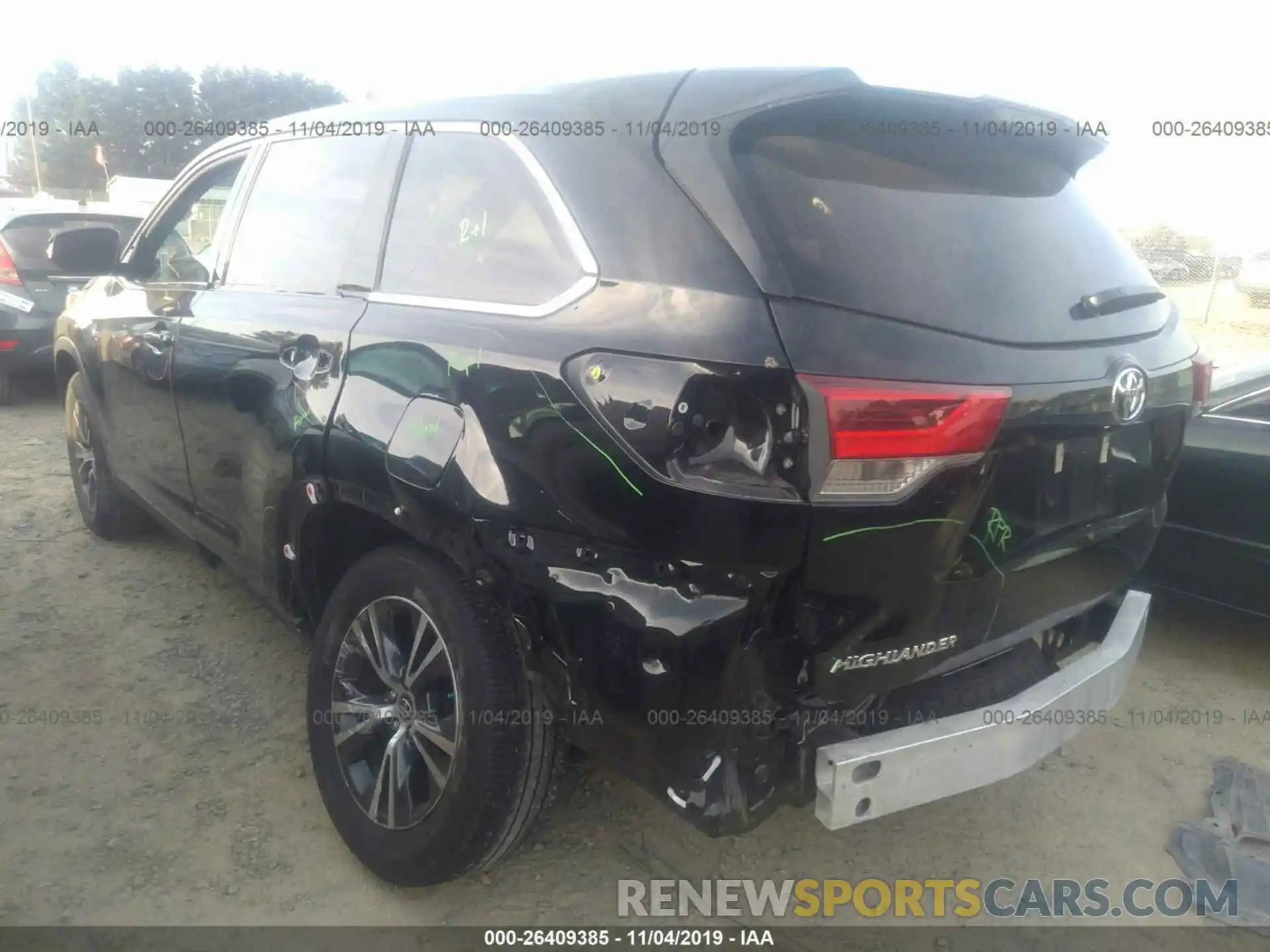 6 Photograph of a damaged car 5TDZARFH9KS042074 TOYOTA HIGHLANDER 2019