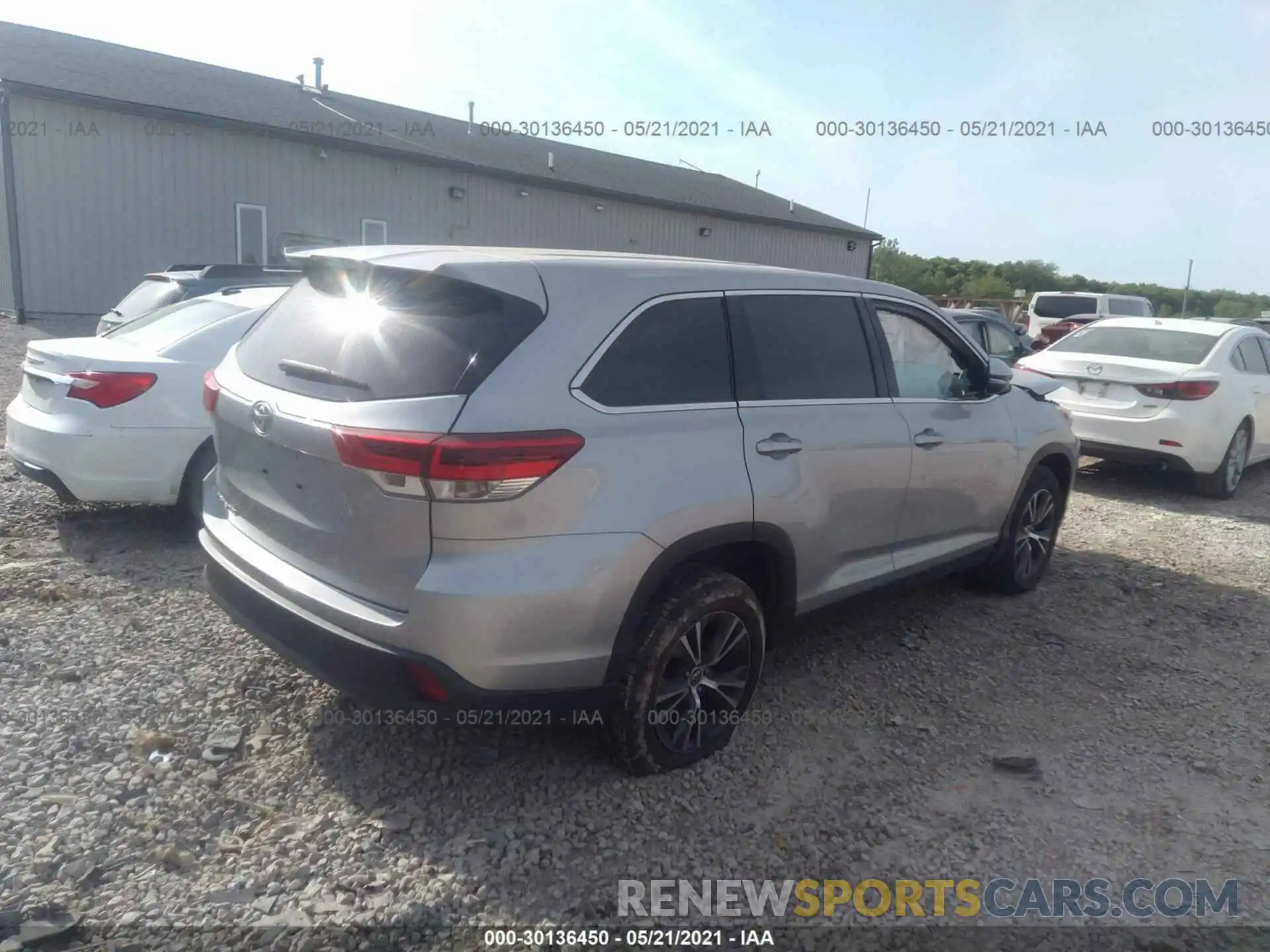 4 Фотография поврежденного автомобиля 5TDZARFH9KS043290 TOYOTA HIGHLANDER 2019