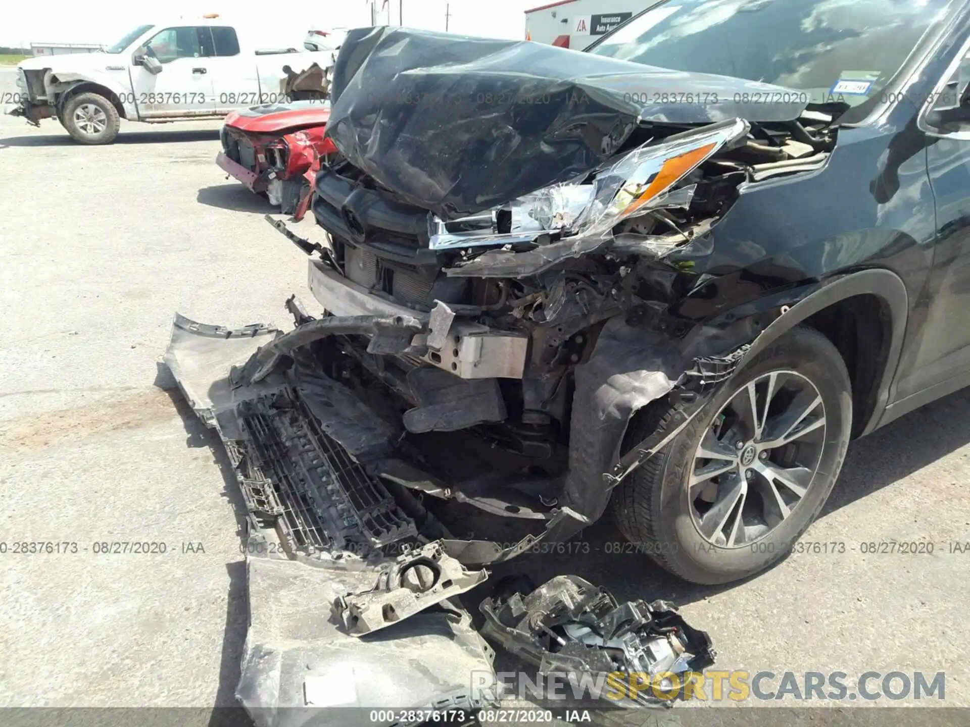 6 Photograph of a damaged car 5TDZARFH9KS043466 TOYOTA HIGHLANDER 2019