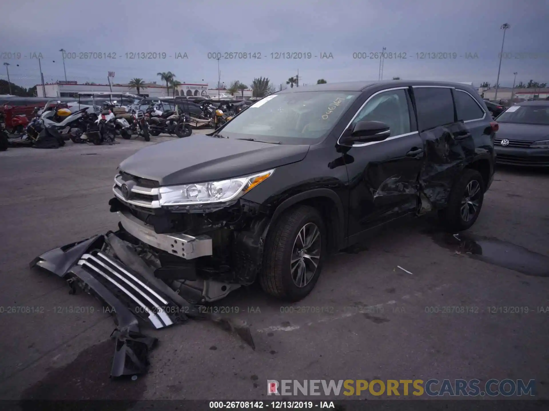 2 Photograph of a damaged car 5TDZARFH9KS046867 TOYOTA HIGHLANDER 2019