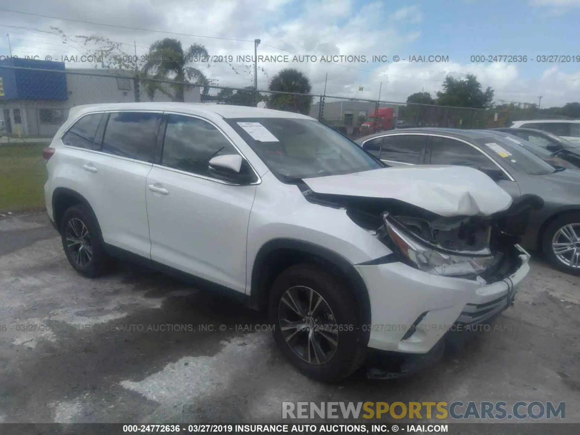 1 Photograph of a damaged car 5TDZARFH9KS046934 TOYOTA HIGHLANDER 2019