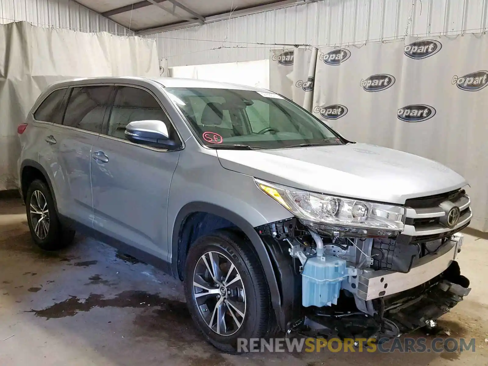 1 Photograph of a damaged car 5TDZARFH9KS048232 TOYOTA HIGHLANDER 2019