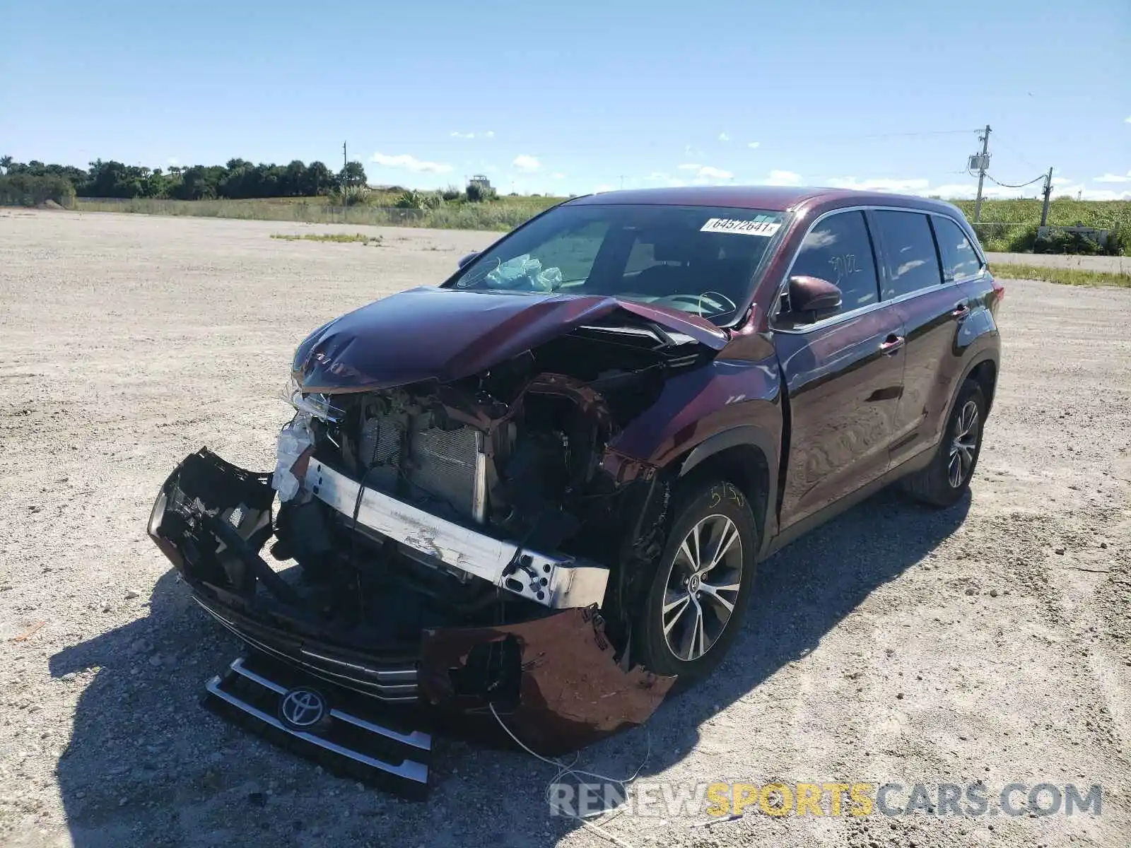 2 Photograph of a damaged car 5TDZARFH9KS049509 TOYOTA HIGHLANDER 2019