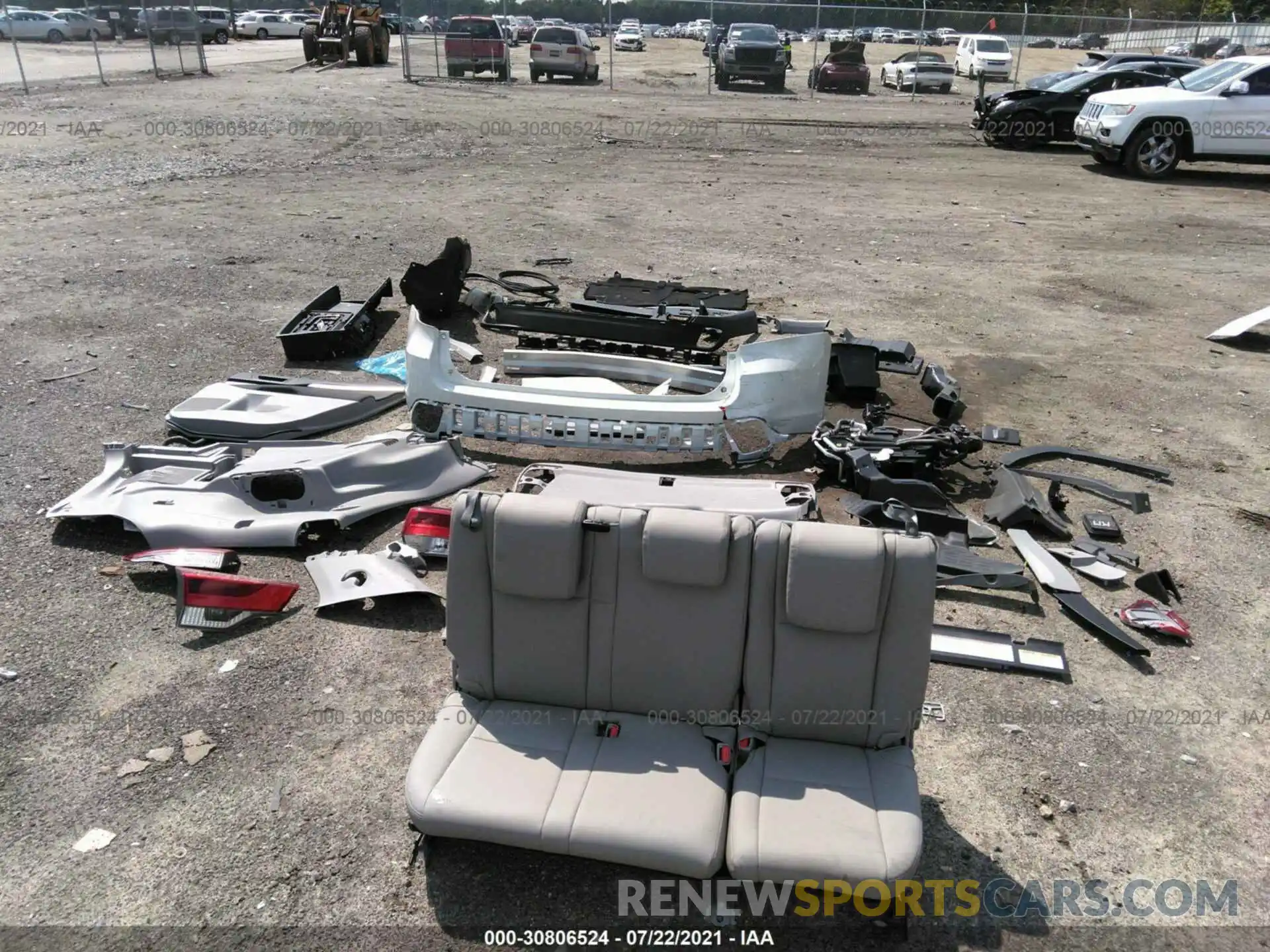 12 Photograph of a damaged car 5TDZARFH9KS051759 TOYOTA HIGHLANDER 2019