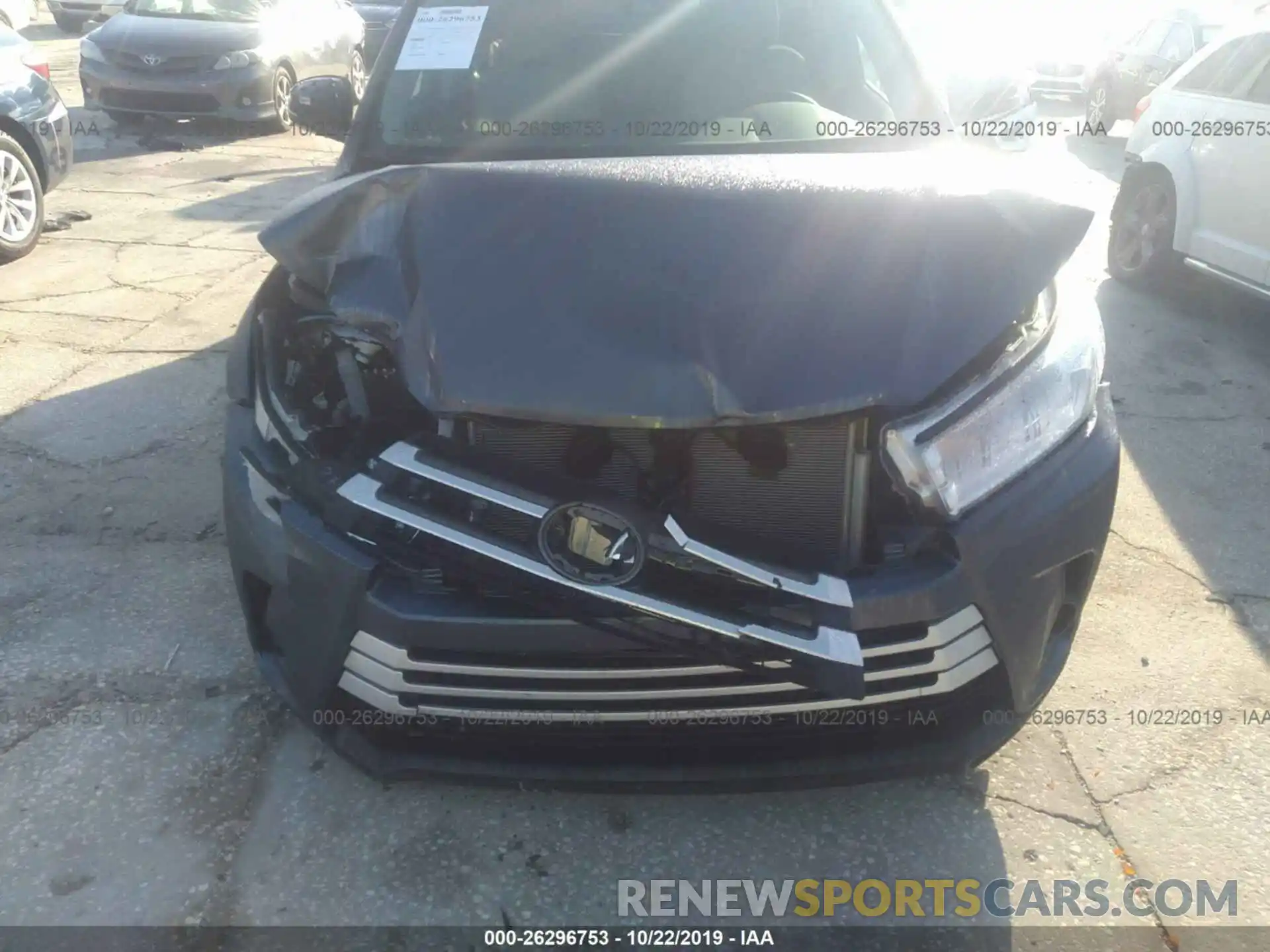 6 Photograph of a damaged car 5TDZARFH9KS052975 TOYOTA HIGHLANDER 2019