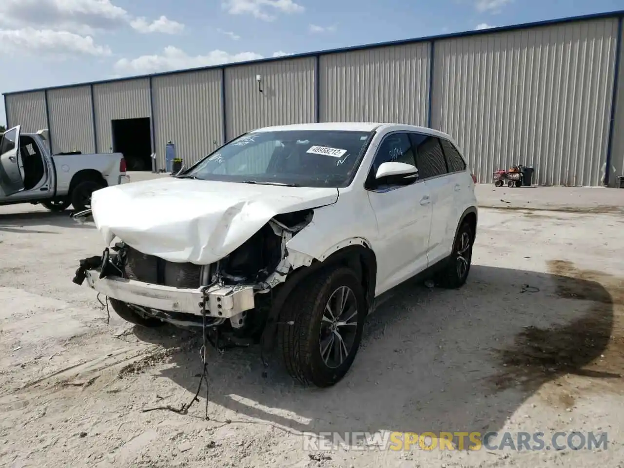 2 Photograph of a damaged car 5TDZARFH9KS055102 TOYOTA HIGHLANDER 2019