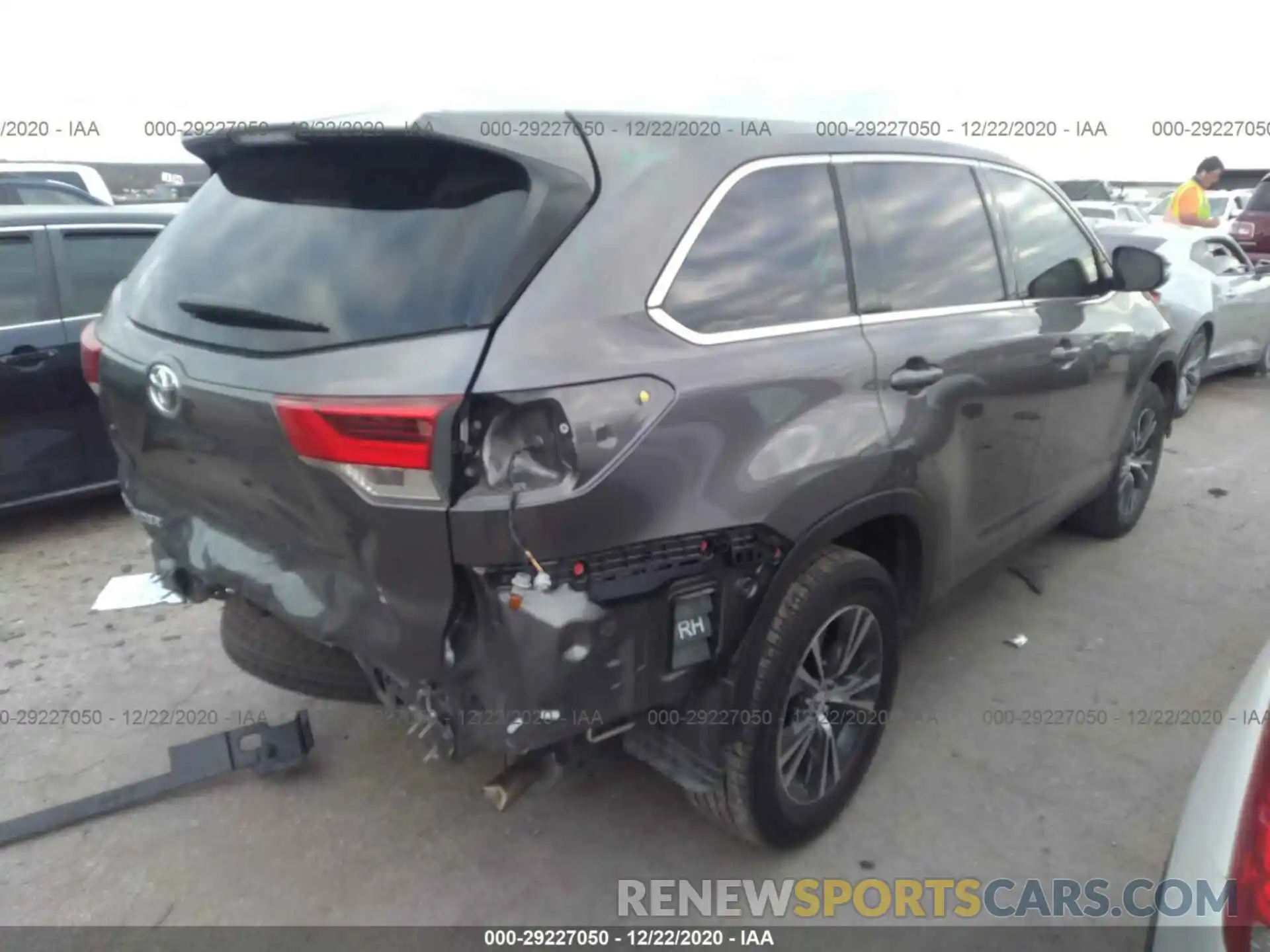 4 Фотография поврежденного автомобиля 5TDZARFH9KS055472 TOYOTA HIGHLANDER 2019