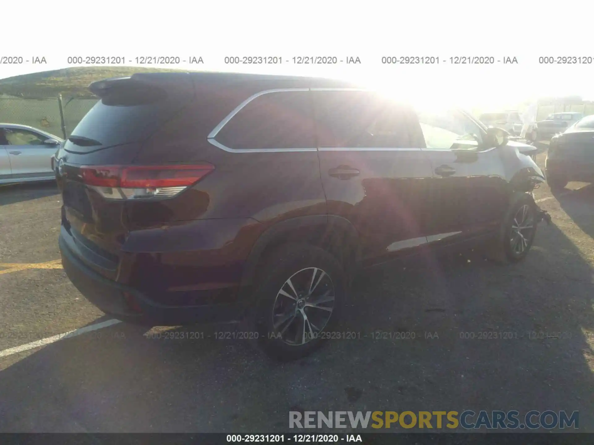 4 Фотография поврежденного автомобиля 5TDZARFH9KS056900 TOYOTA HIGHLANDER 2019