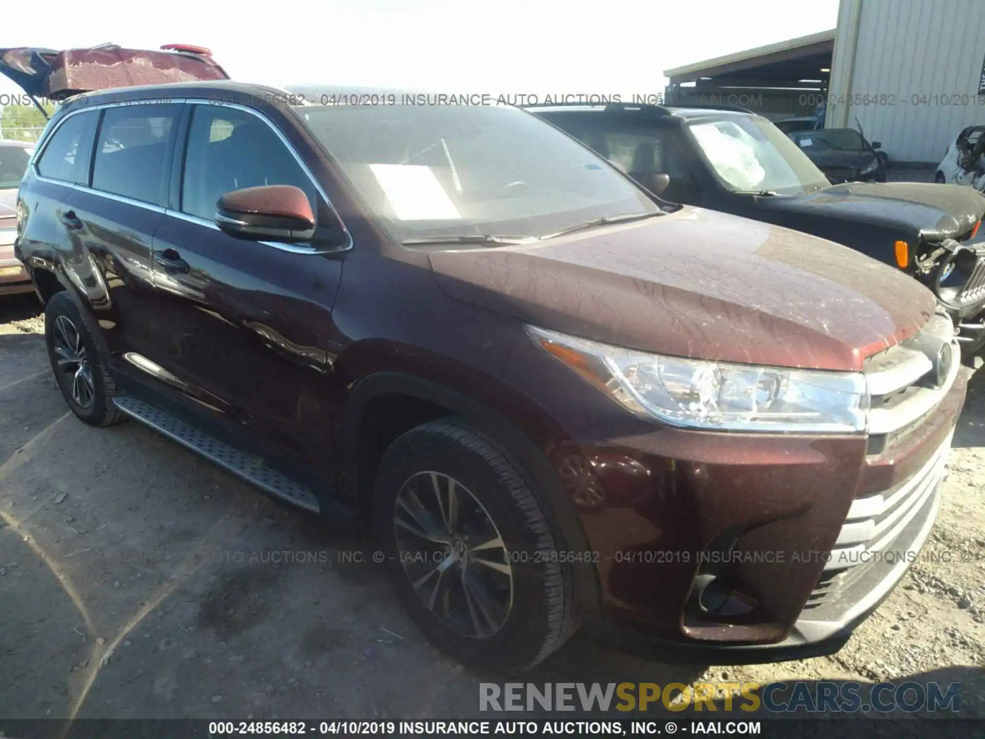 1 Photograph of a damaged car 5TDZARFHXKS042276 TOYOTA HIGHLANDER 2019