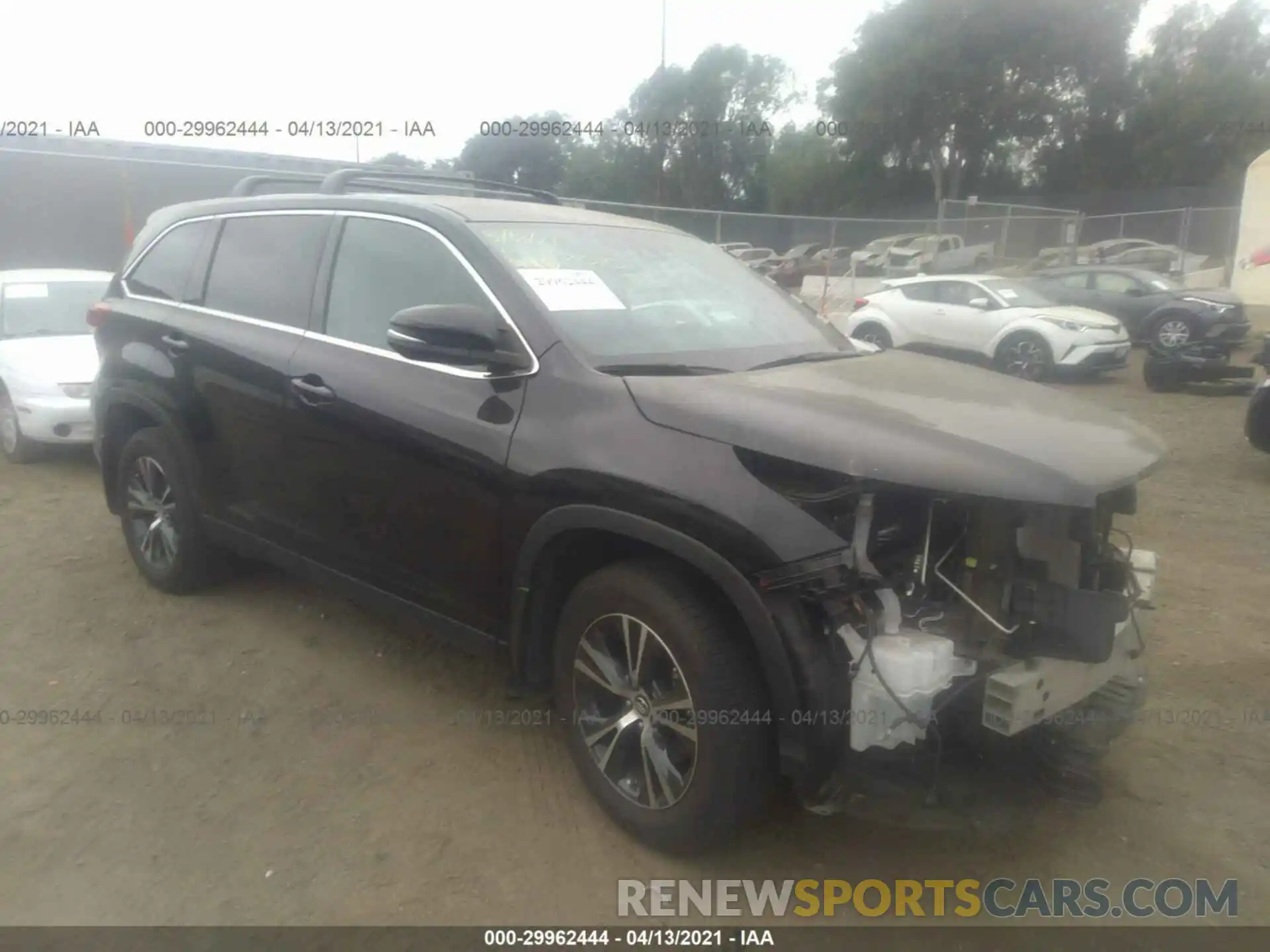 1 Photograph of a damaged car 5TDZARFHXKS044738 TOYOTA HIGHLANDER 2019