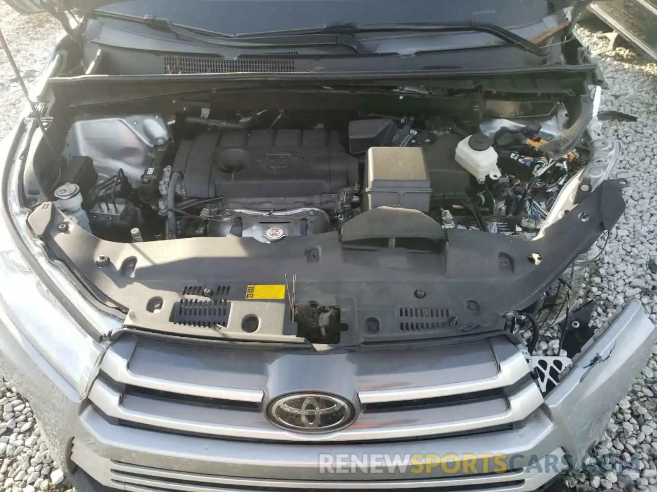 7 Photograph of a damaged car 5TDZARFHXKS046733 TOYOTA HIGHLANDER 2019