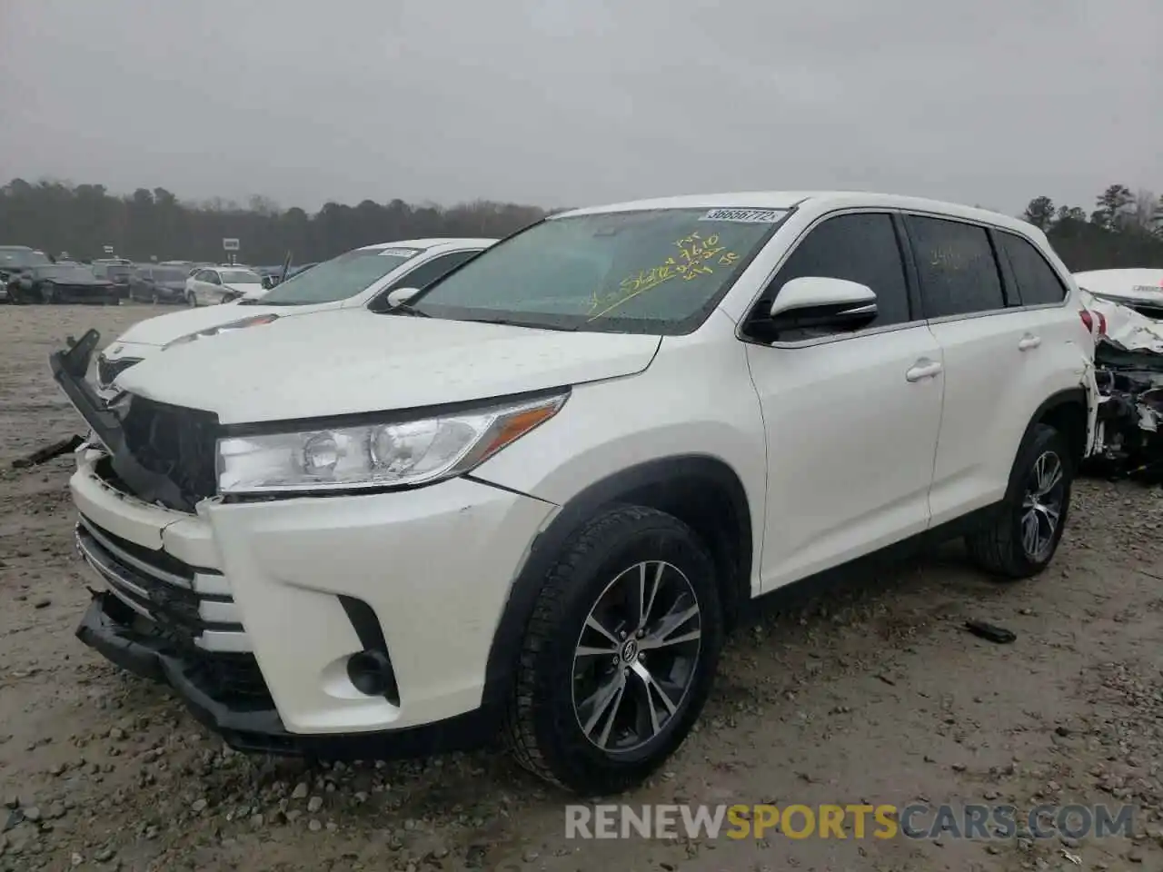 2 Photograph of a damaged car 5TDZARFHXKS047610 TOYOTA HIGHLANDER 2019