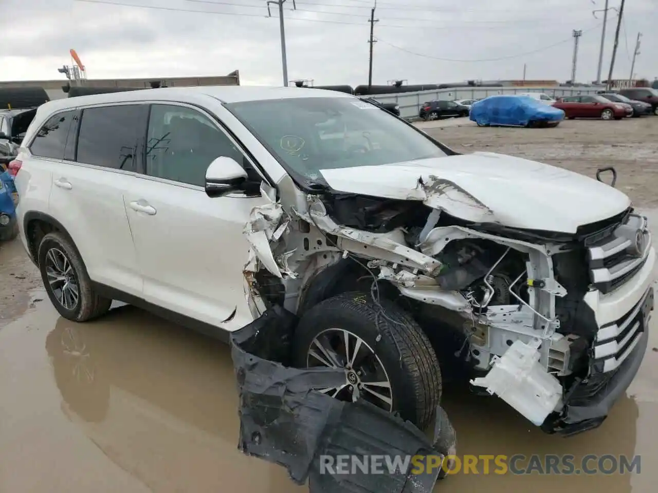 1 Photograph of a damaged car 5TDZARFHXKS051236 TOYOTA HIGHLANDER 2019