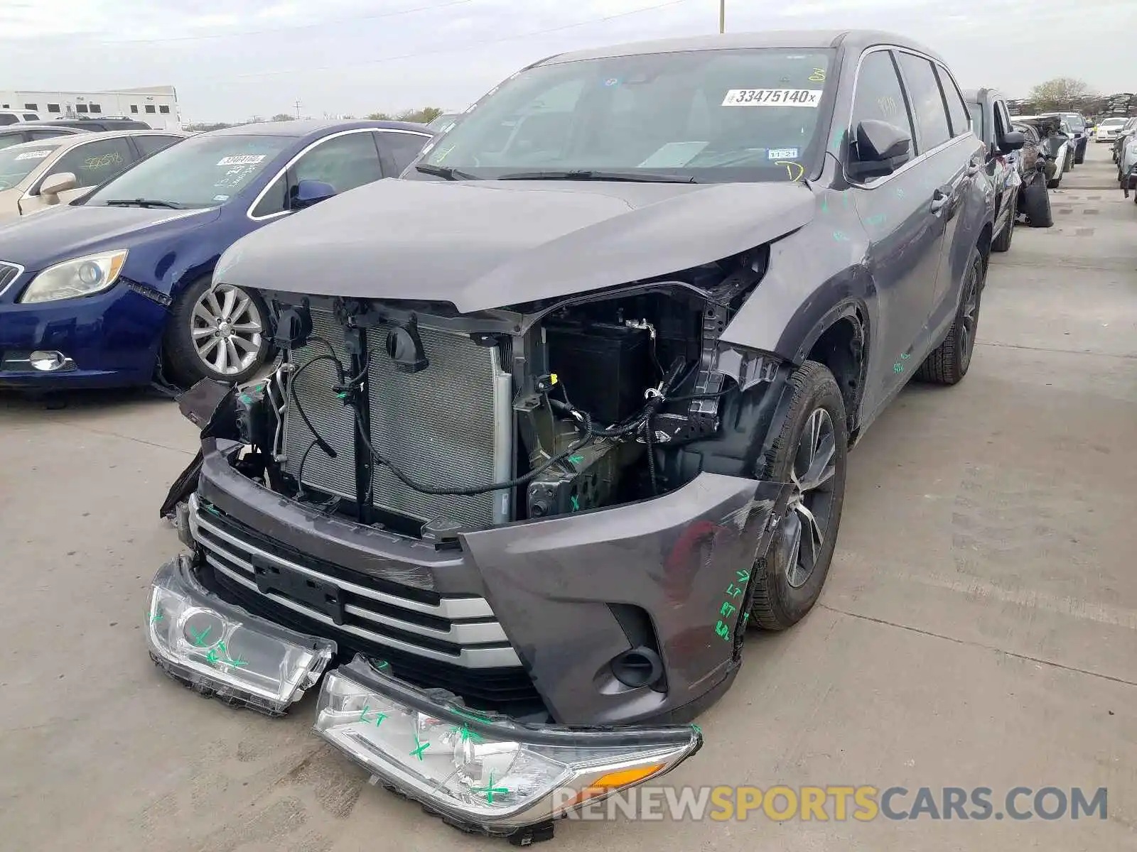 2 Photograph of a damaged car 5TDZARFHXKS054329 TOYOTA HIGHLANDER 2019