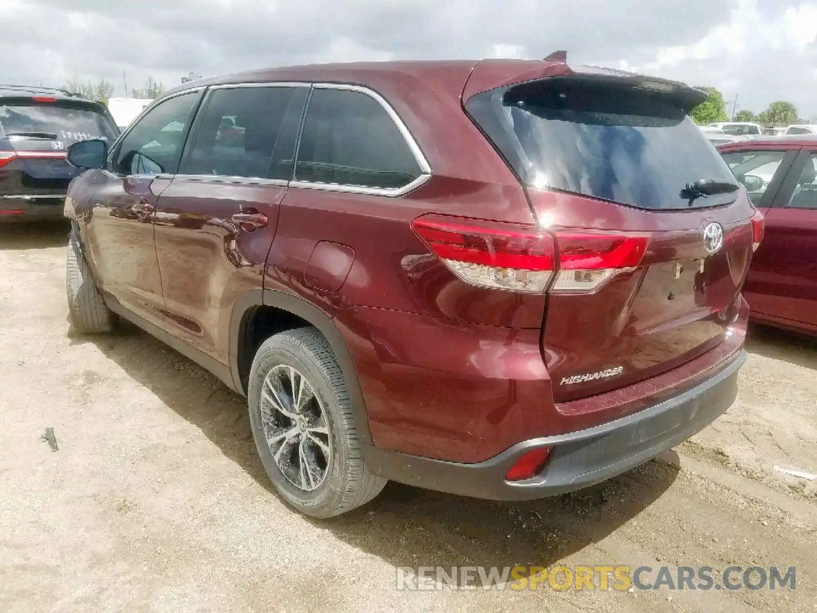 3 Фотография поврежденного автомобиля 5TDZZRFH0KS289377 TOYOTA HIGHLANDER 2019