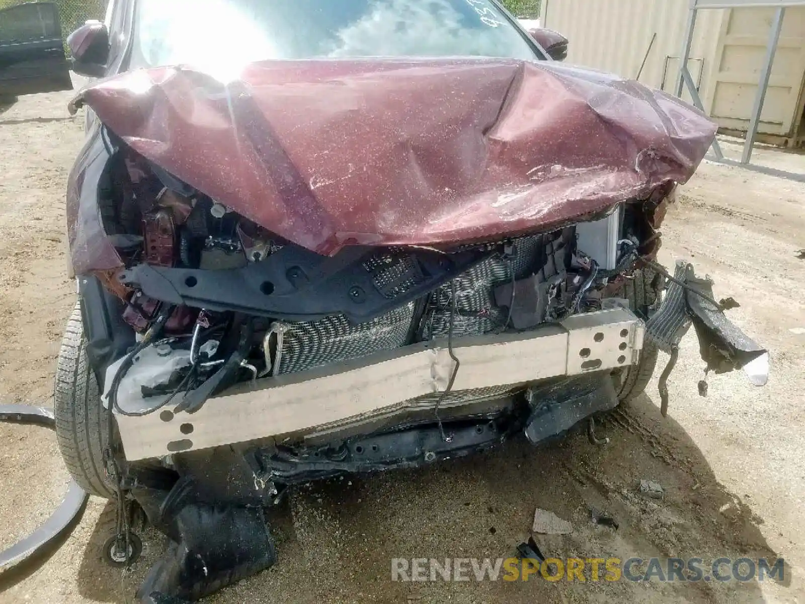 9 Photograph of a damaged car 5TDZZRFH0KS289377 TOYOTA HIGHLANDER 2019