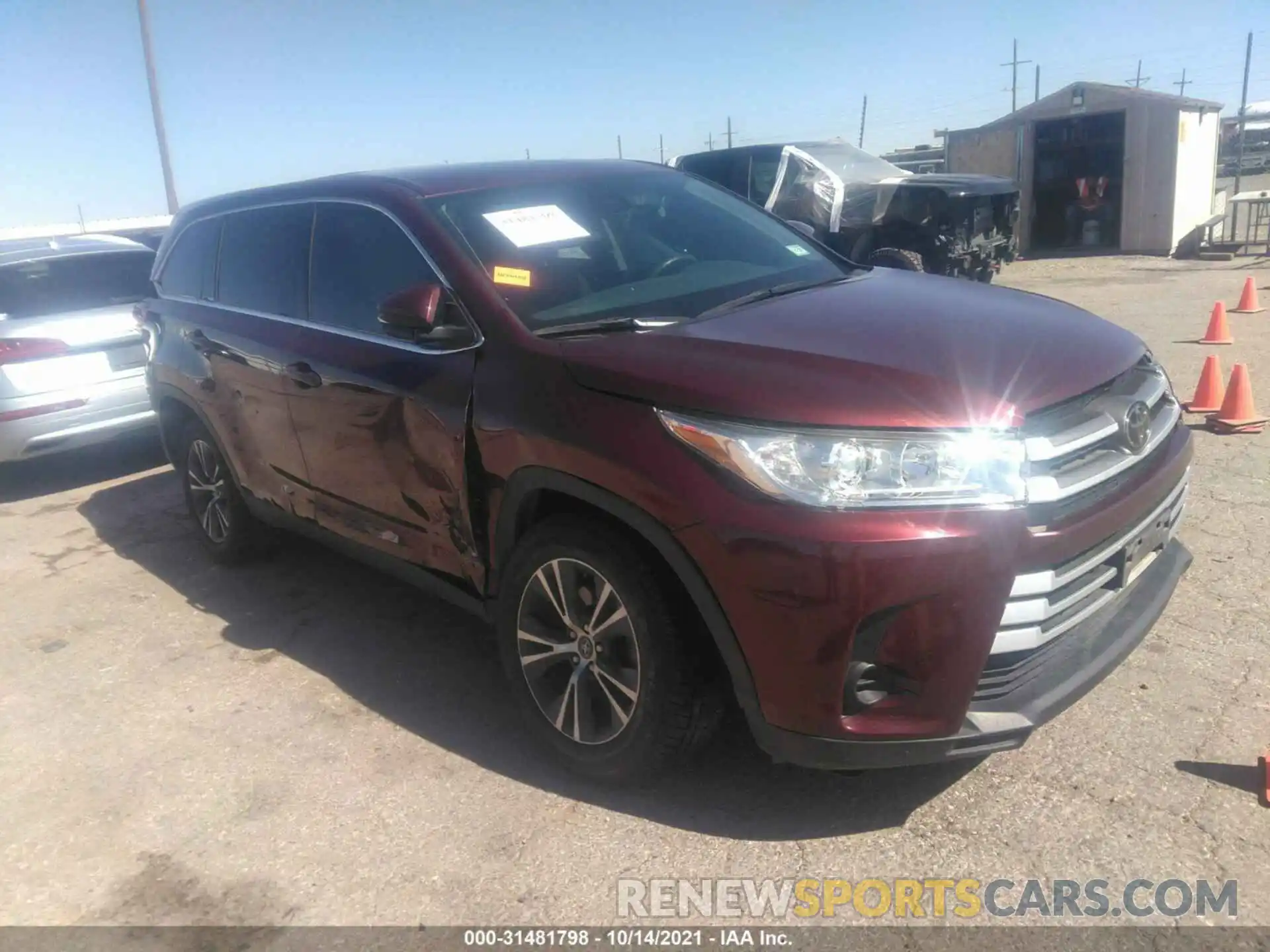 1 Фотография поврежденного автомобиля 5TDZZRFH0KS292781 TOYOTA HIGHLANDER 2019