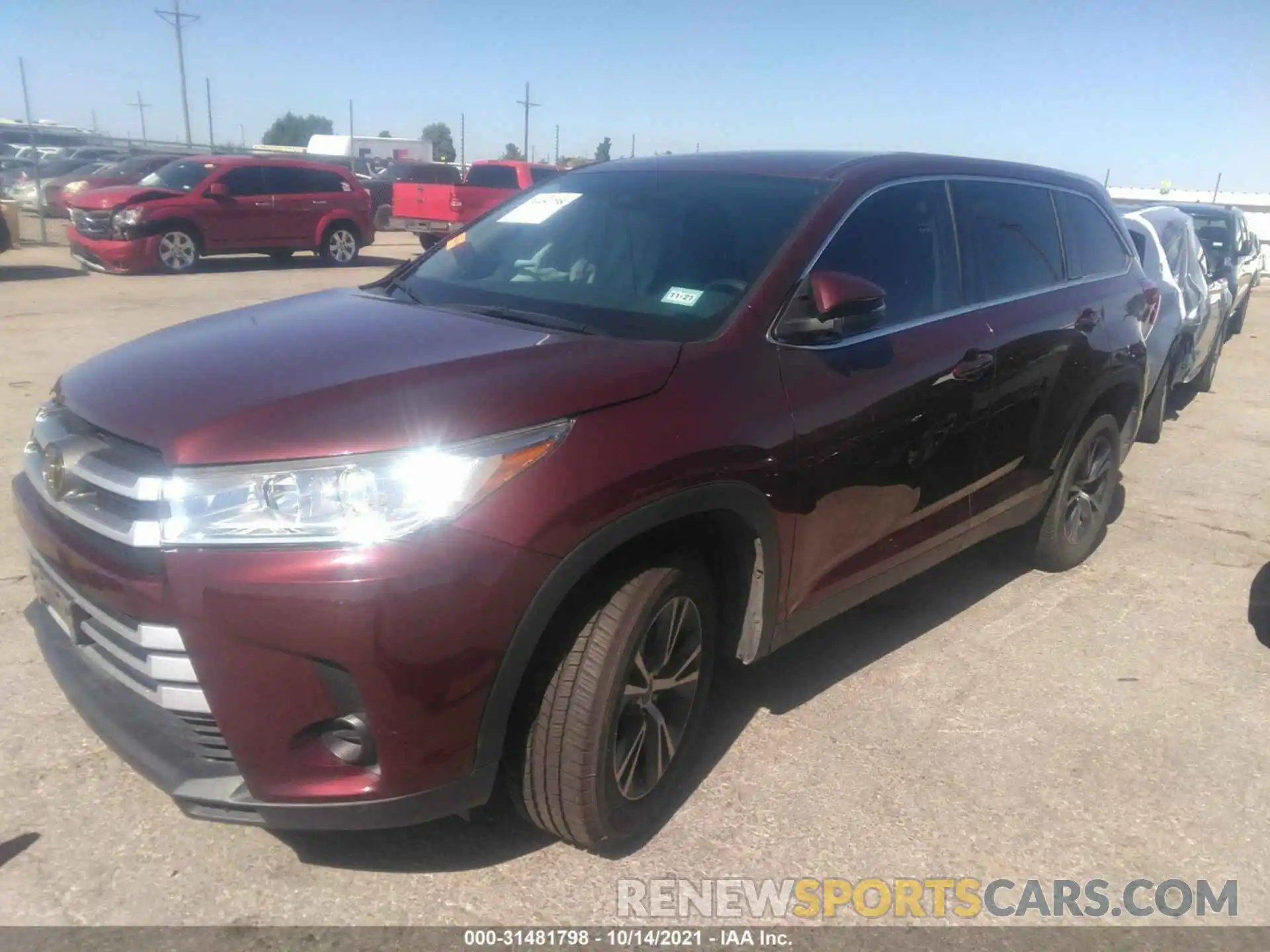 2 Фотография поврежденного автомобиля 5TDZZRFH0KS292781 TOYOTA HIGHLANDER 2019