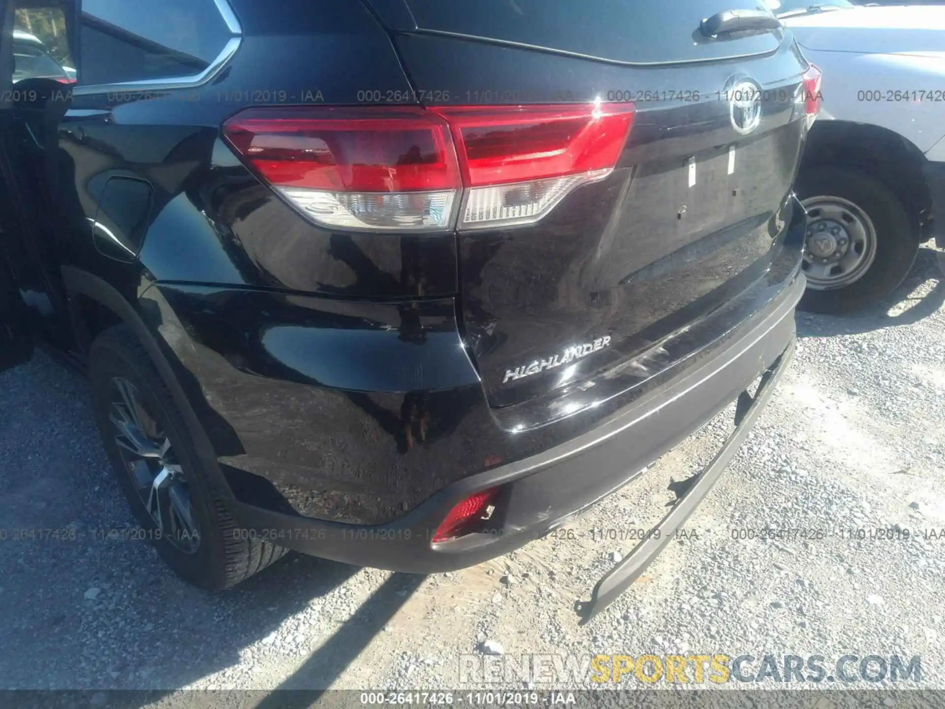 6 Photograph of a damaged car 5TDZZRFH0KS298807 TOYOTA HIGHLANDER 2019