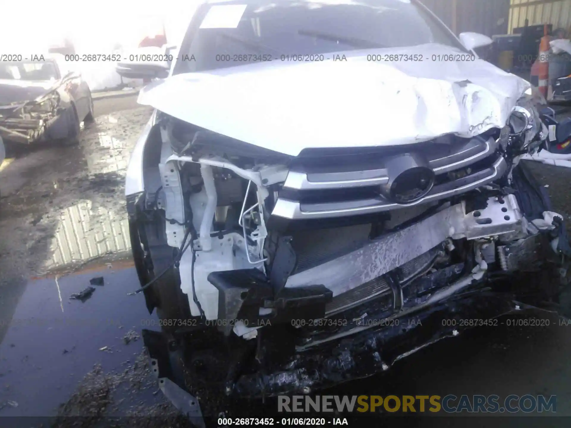 6 Photograph of a damaged car 5TDZZRFH0KS311670 TOYOTA HIGHLANDER 2019