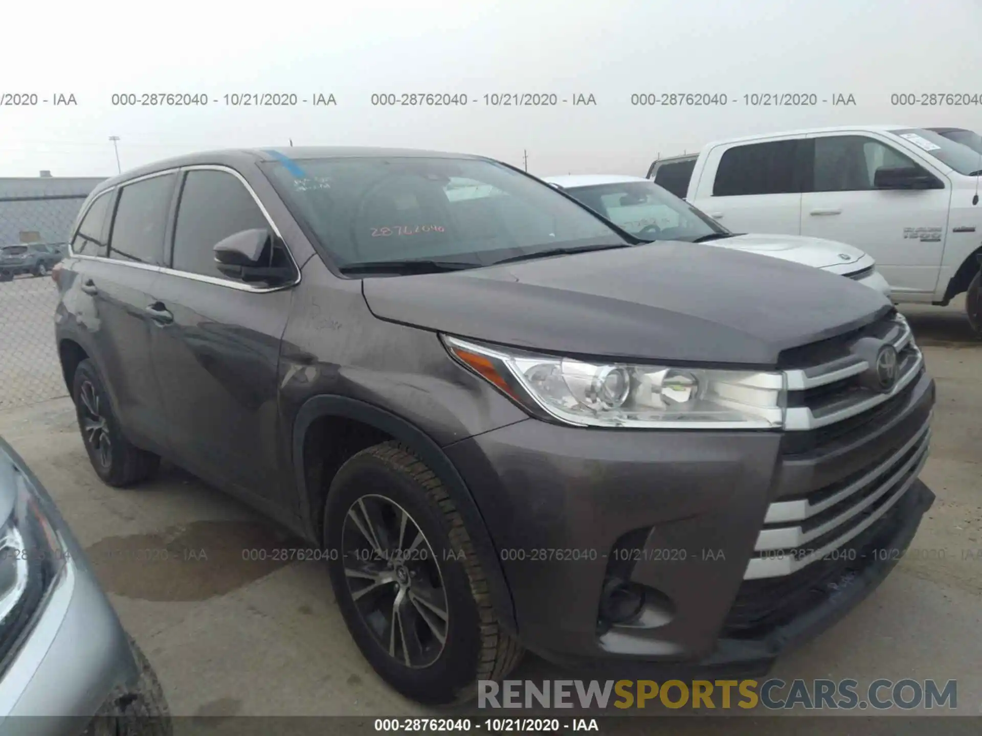 1 Photograph of a damaged car 5TDZZRFH0KS318473 TOYOTA HIGHLANDER 2019