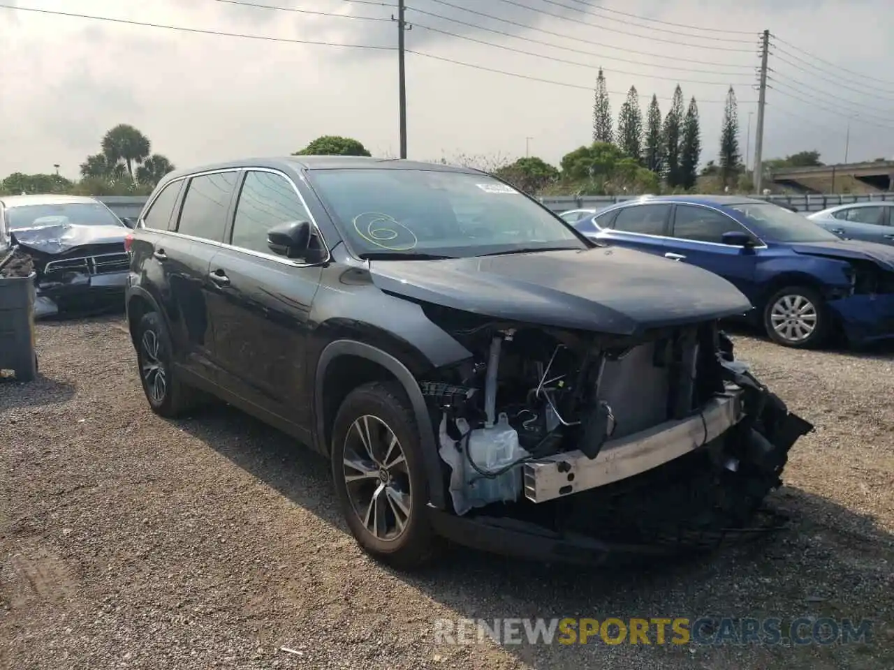 1 Photograph of a damaged car 5TDZZRFH0KS322149 TOYOTA HIGHLANDER 2019