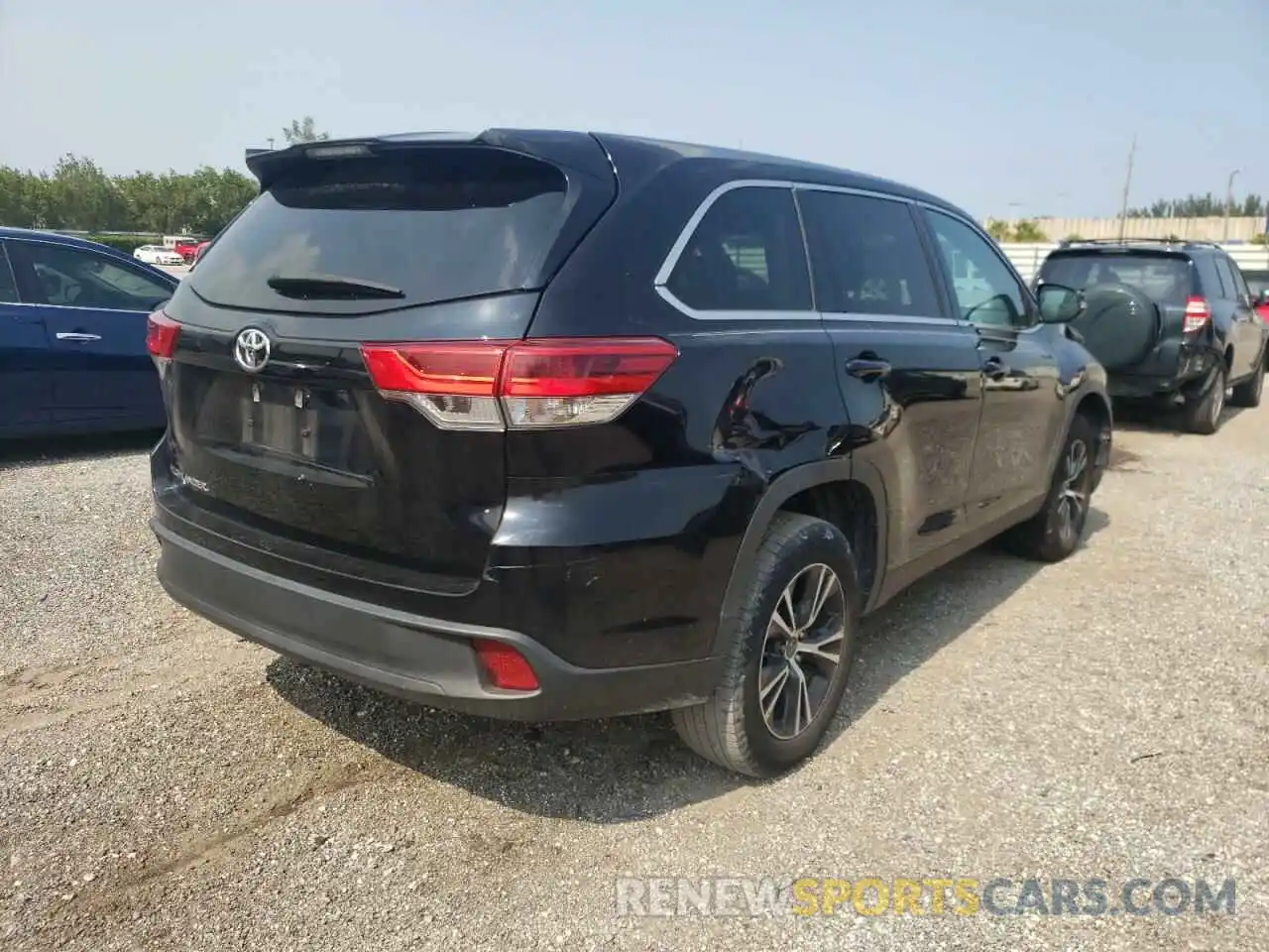 4 Фотография поврежденного автомобиля 5TDZZRFH0KS322149 TOYOTA HIGHLANDER 2019