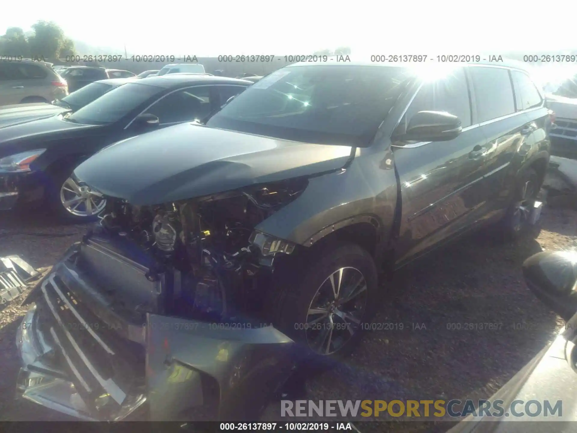 2 Photograph of a damaged car 5TDZZRFH0KS324192 TOYOTA HIGHLANDER 2019