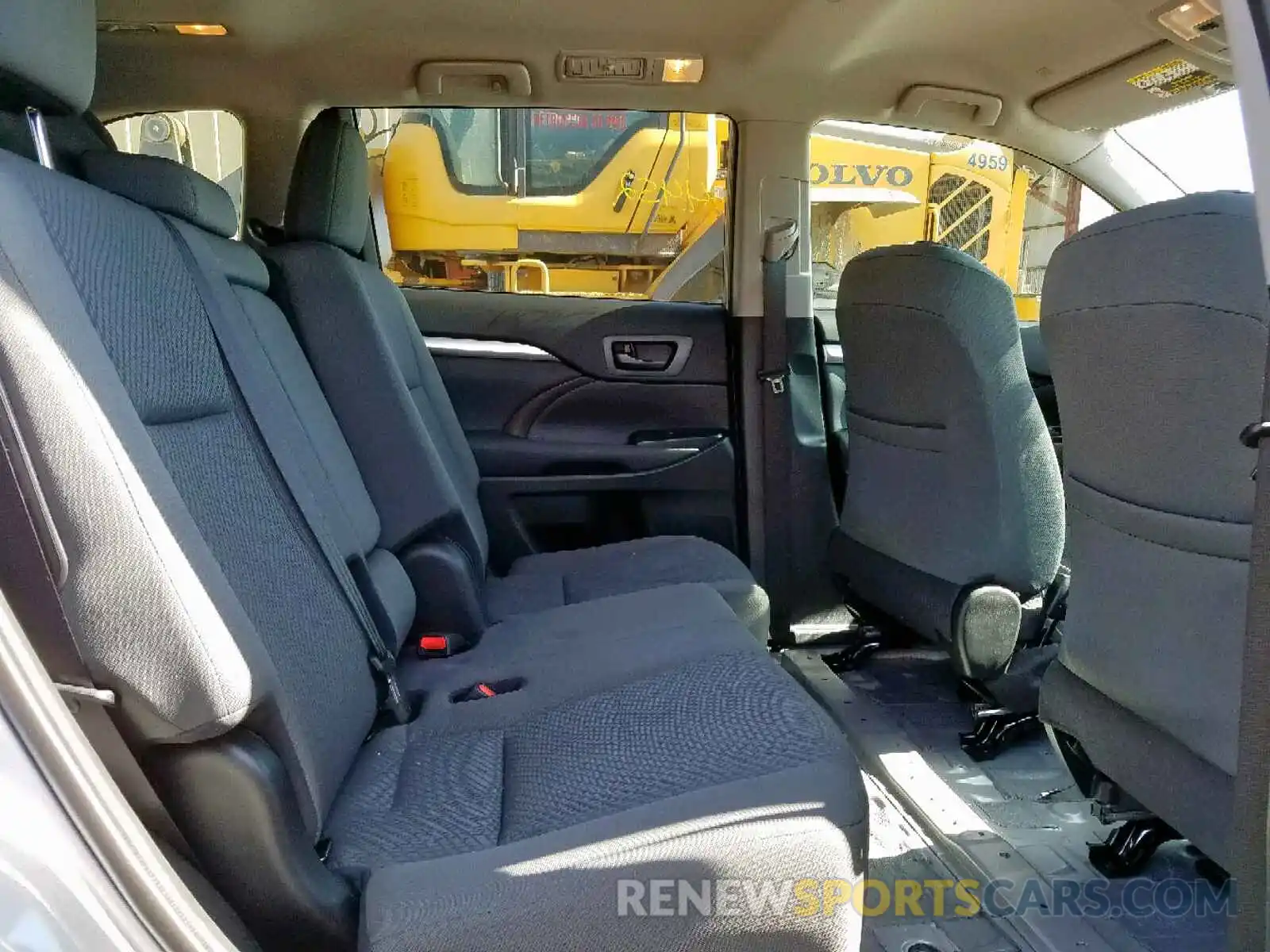 6 Фотография поврежденного автомобиля 5TDZZRFH0KS336780 TOYOTA HIGHLANDER 2019