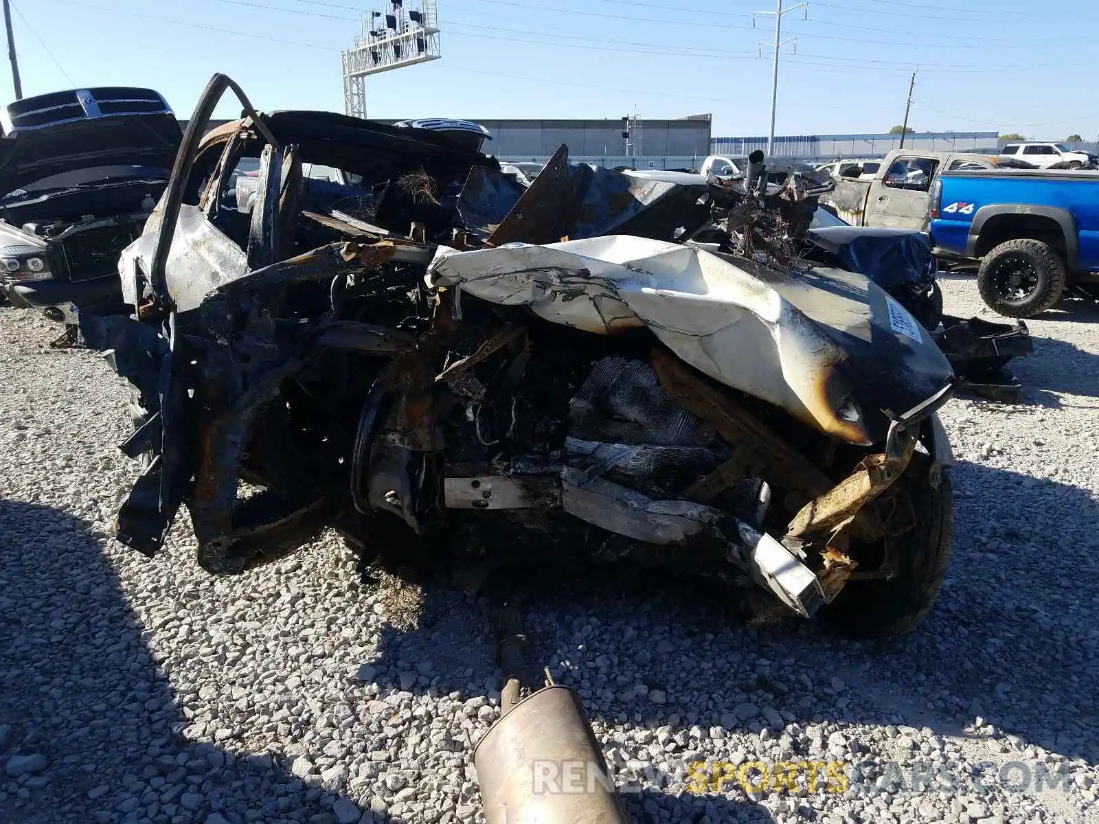 1 Photograph of a damaged car 5TDZZRFH0KS340909 TOYOTA HIGHLANDER 2019