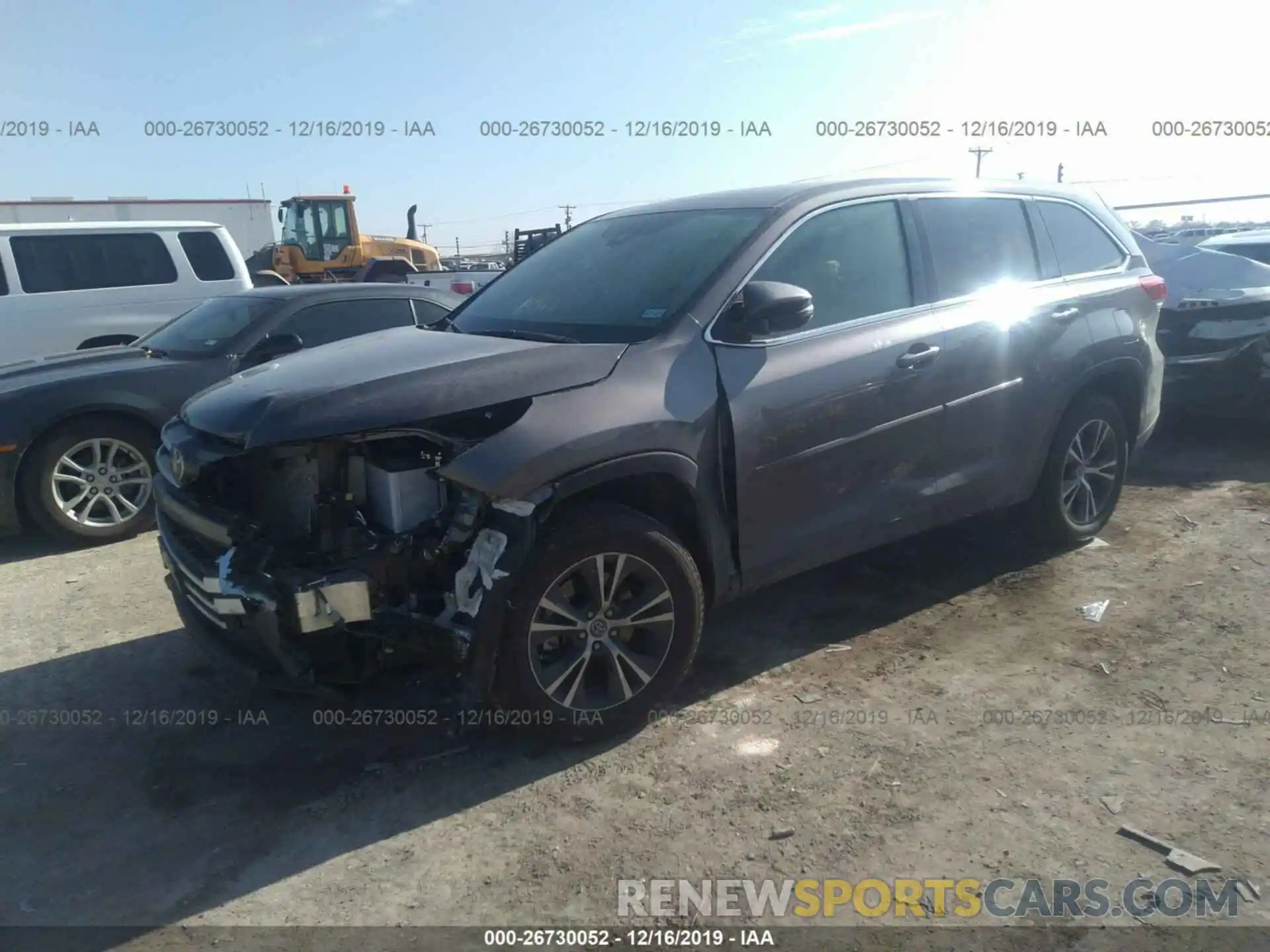 2 Photograph of a damaged car 5TDZZRFH0KS347617 TOYOTA HIGHLANDER 2019