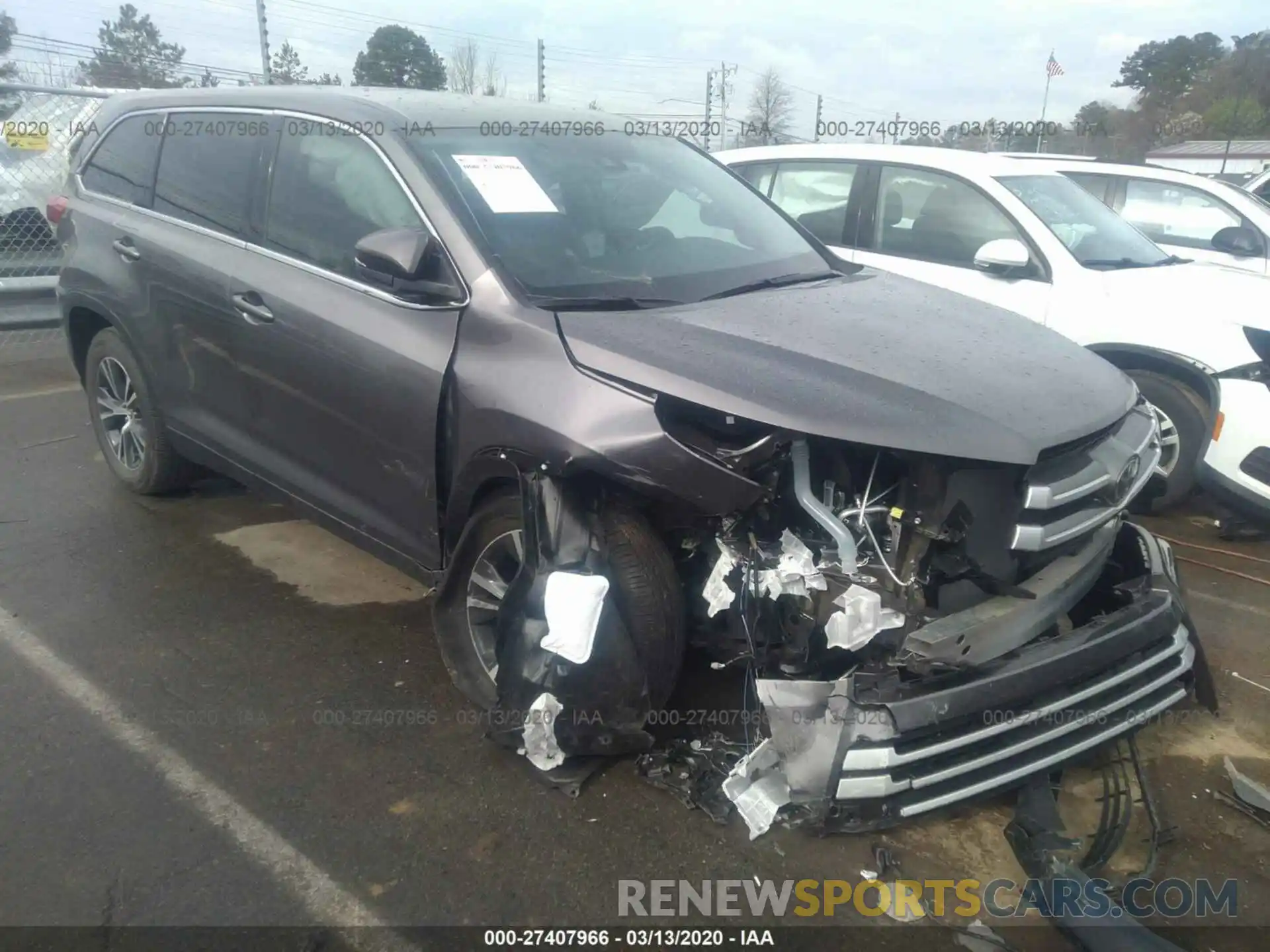 1 Photograph of a damaged car 5TDZZRFH0KS362344 TOYOTA HIGHLANDER 2019