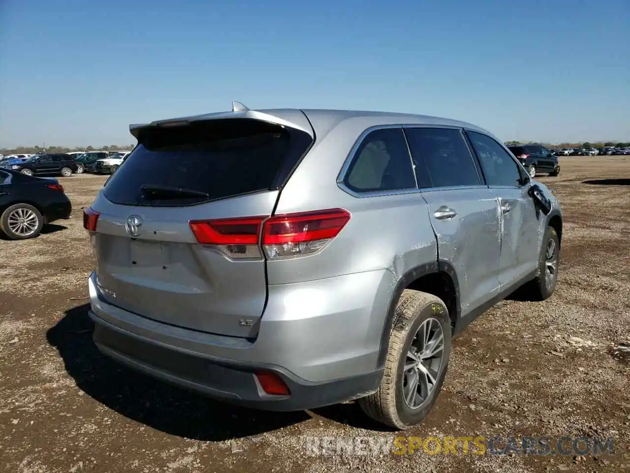 4 Фотография поврежденного автомобиля 5TDZZRFH0KS364076 TOYOTA HIGHLANDER 2019