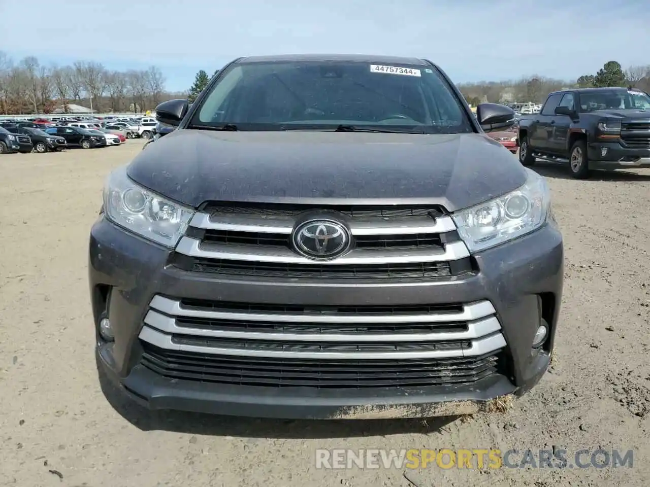 5 Photograph of a damaged car 5TDZZRFH1KS297620 TOYOTA HIGHLANDER 2019