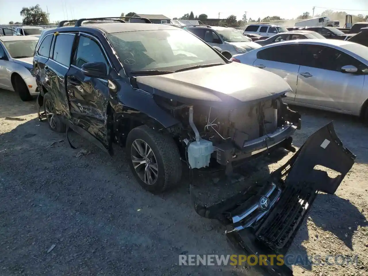 1 Photograph of a damaged car 5TDZZRFH1KS347027 TOYOTA HIGHLANDER 2019