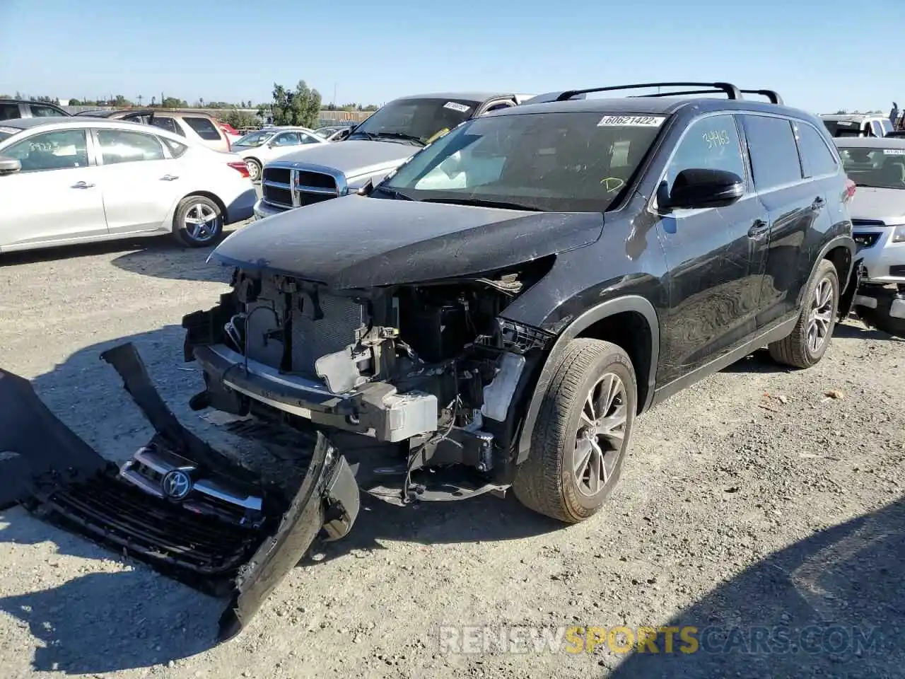 2 Photograph of a damaged car 5TDZZRFH1KS347027 TOYOTA HIGHLANDER 2019