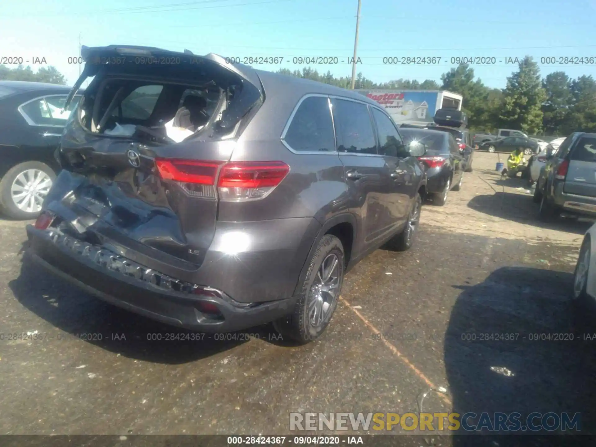 4 Фотография поврежденного автомобиля 5TDZZRFH1KS351577 TOYOTA HIGHLANDER 2019