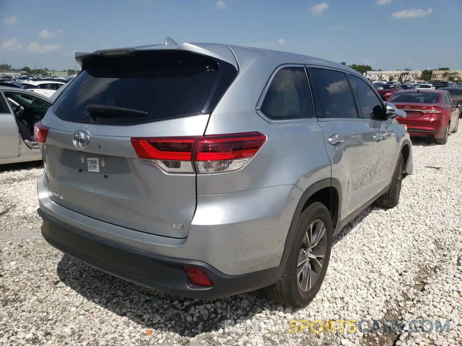 4 Фотография поврежденного автомобиля 5TDZZRFH1KS362790 TOYOTA HIGHLANDER 2019